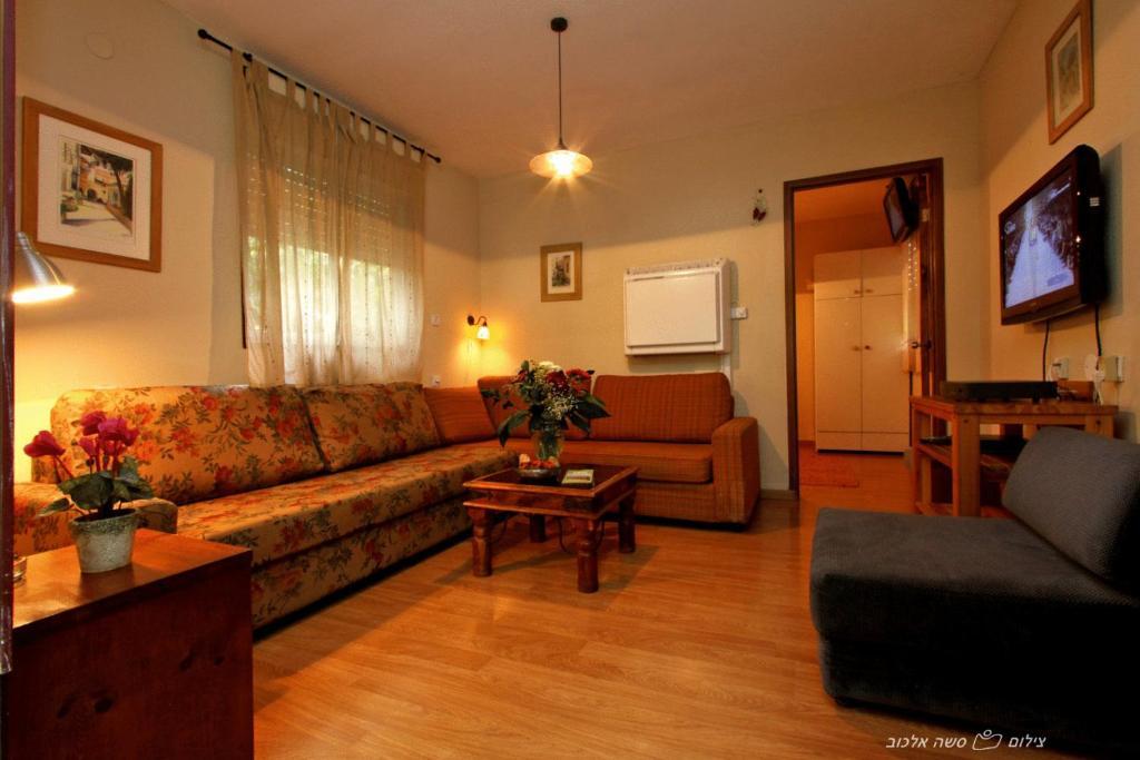 Golan Rooms At Sagi Family Country Lodging Ramot Ngoại thất bức ảnh